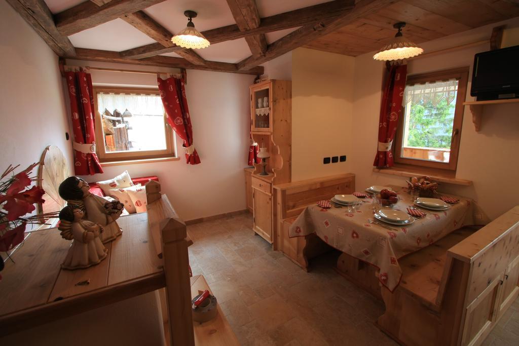 Chalet Pian Campitello di Fassa Cameră foto
