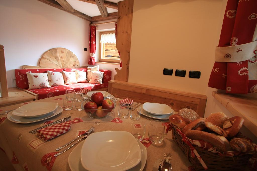 Chalet Pian Campitello di Fassa Cameră foto